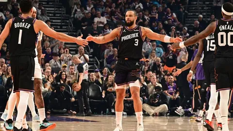 利物浦险赢狼队2-1，英超战况再添高潮